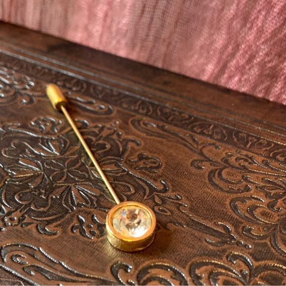 Vintage Faux Diamond Cubic Zirconium Circle Pin Brooch - Picture 3 of 4